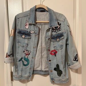 Iorane Light Wash Denim Jacket w/ Embroidered Patches Size 42